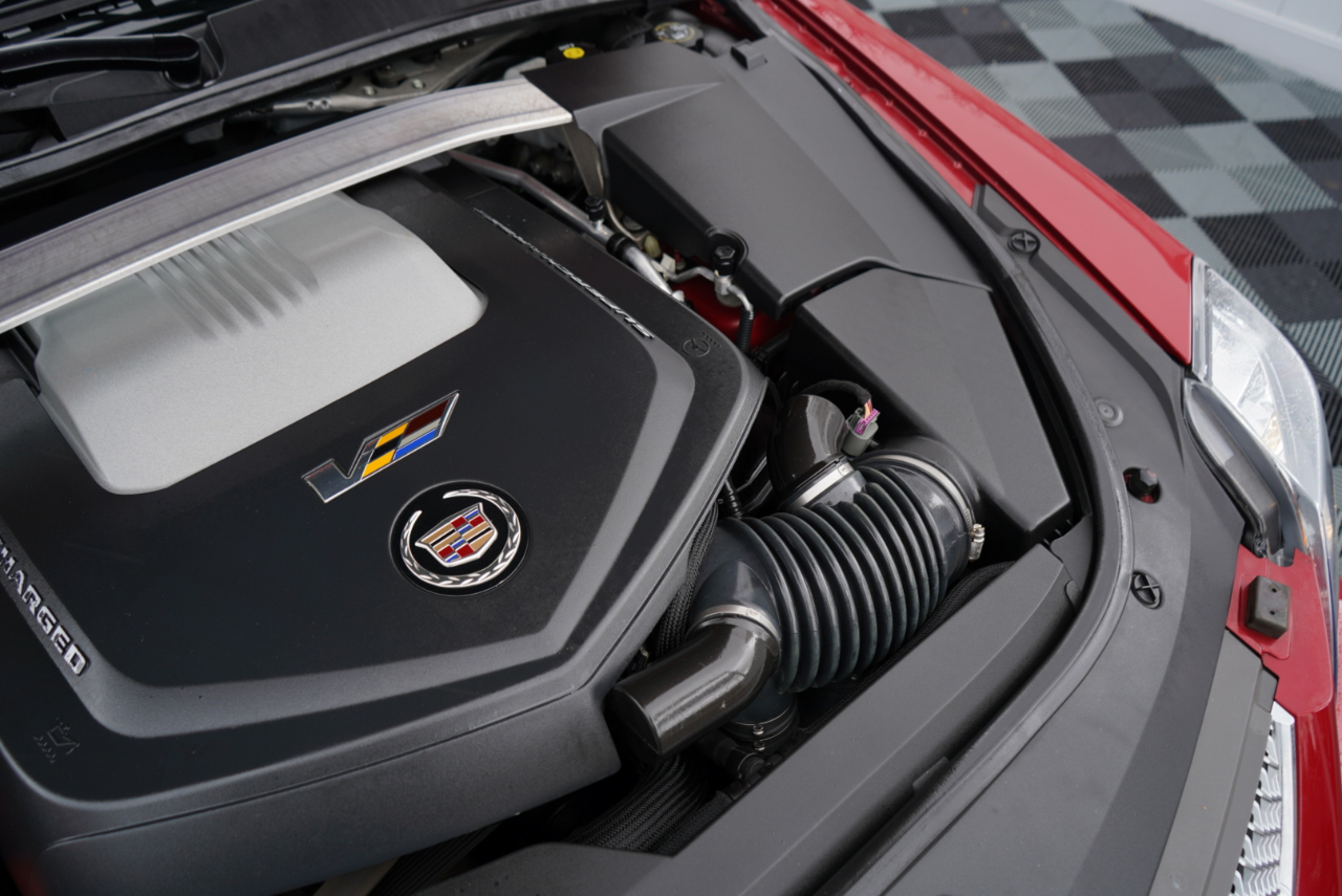 Cadillac CTS-V 4dr Sdn 2009