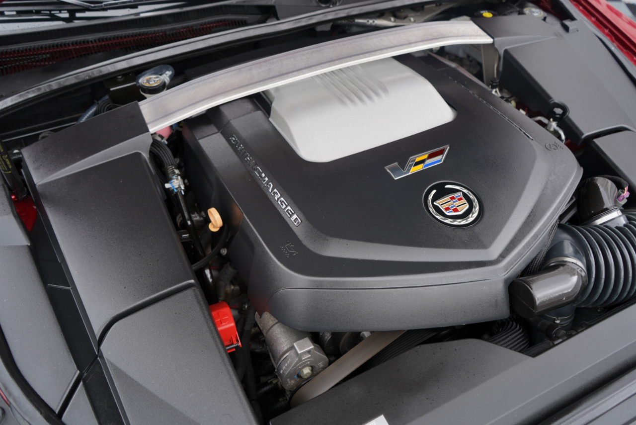 Cadillac CTS-V 4dr Sdn 2009