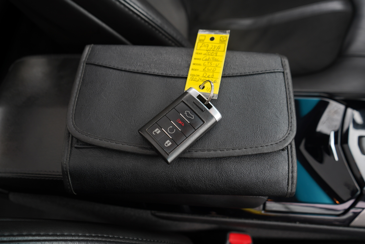 Cadillac CTS-V 4dr Sdn 2009