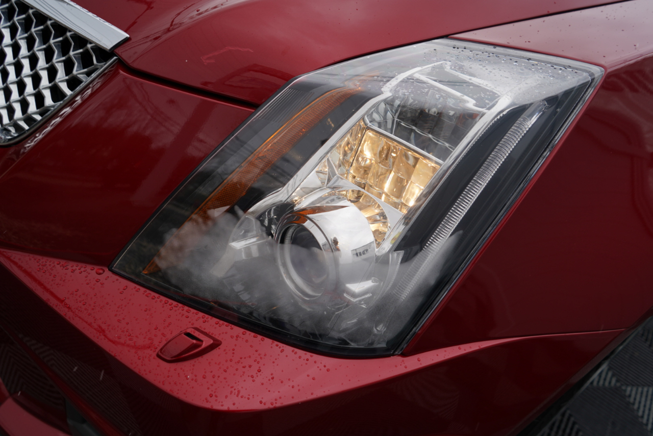 Cadillac CTS-V 4dr Sdn 2009