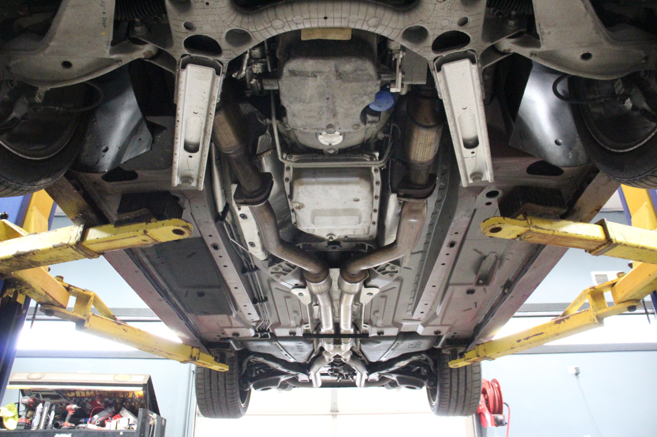 Cadillac CTS-V 4dr Sdn 2009