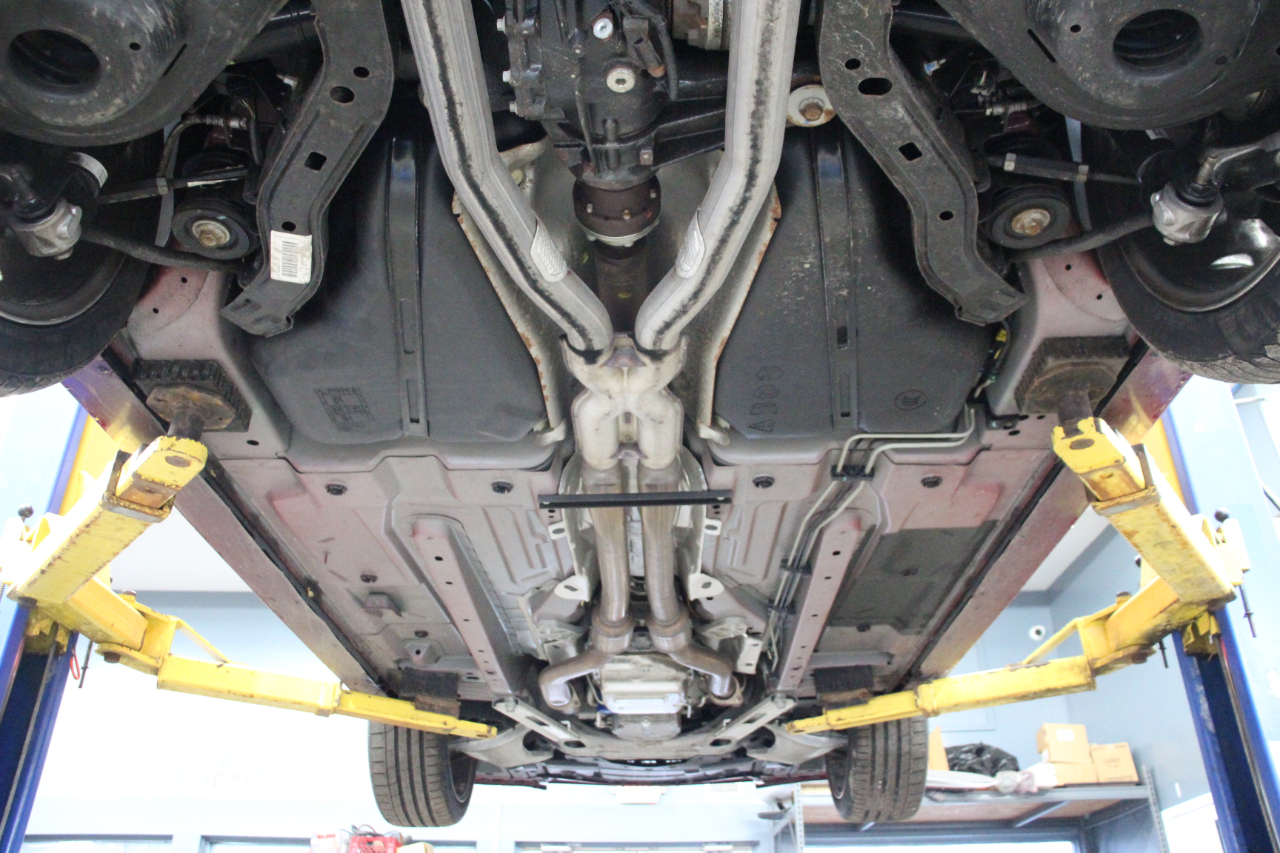 Cadillac CTS-V 4dr Sdn 2009