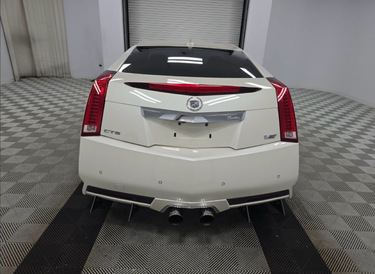 Cadillac CTS-V Coupe 2dr Cpe 2012