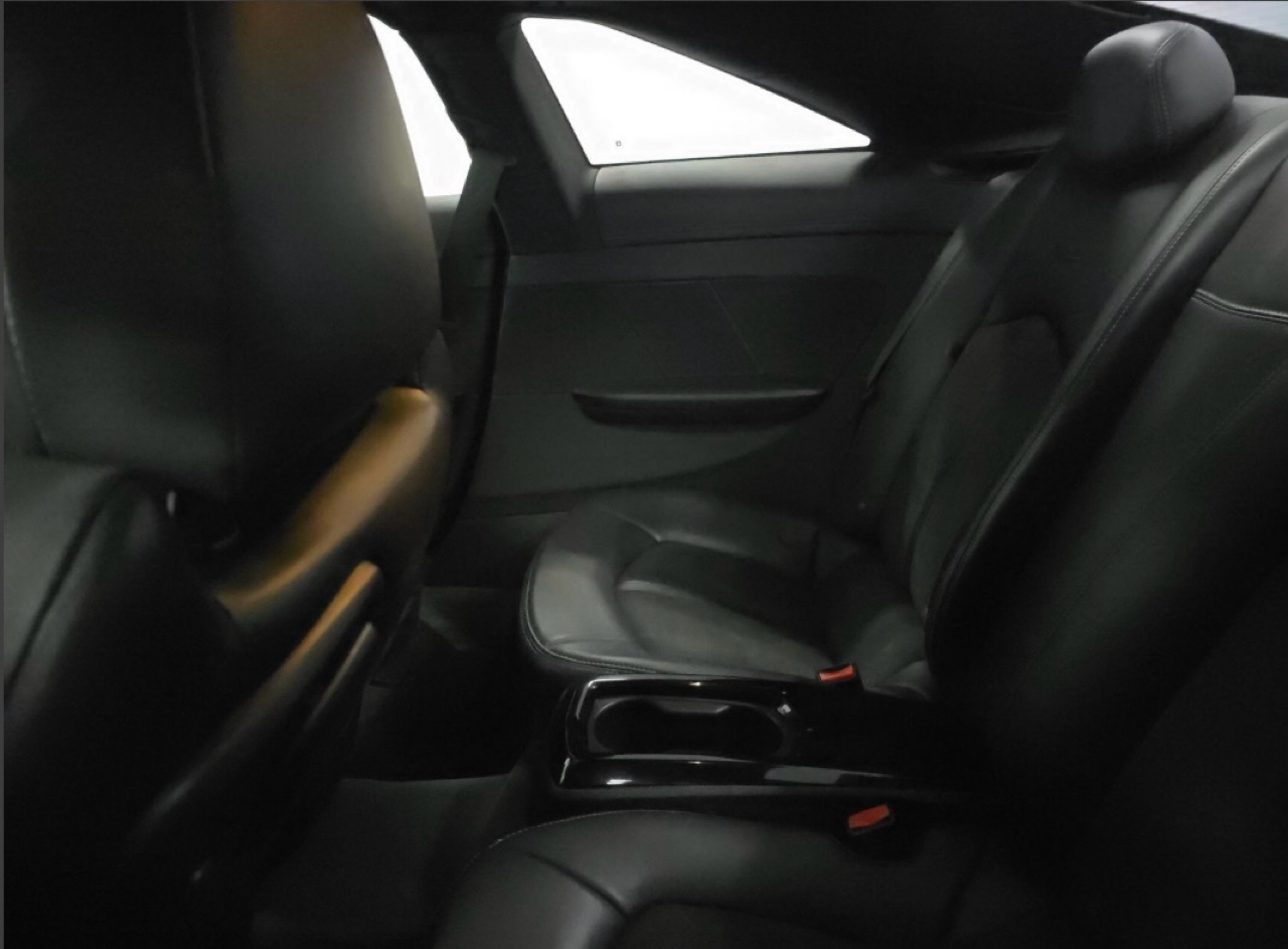 Cadillac CTS-V Coupe 2dr Cpe 2012