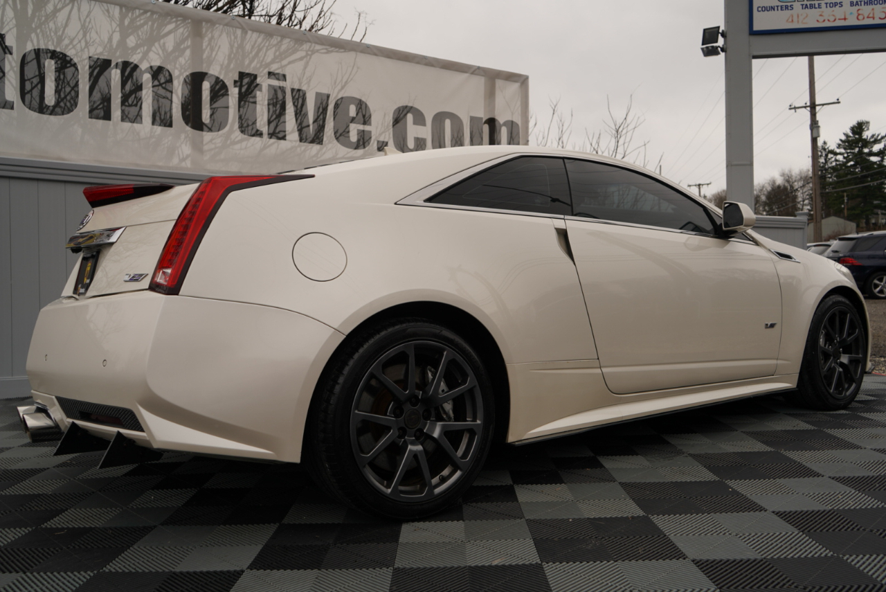 Cadillac CTS-V Coupe 2dr Cpe 2012