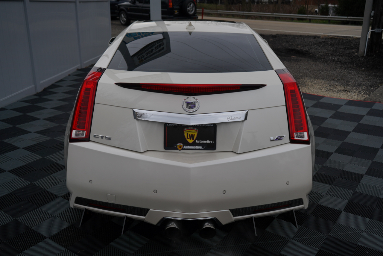 Cadillac CTS-V Coupe 2dr Cpe 2012