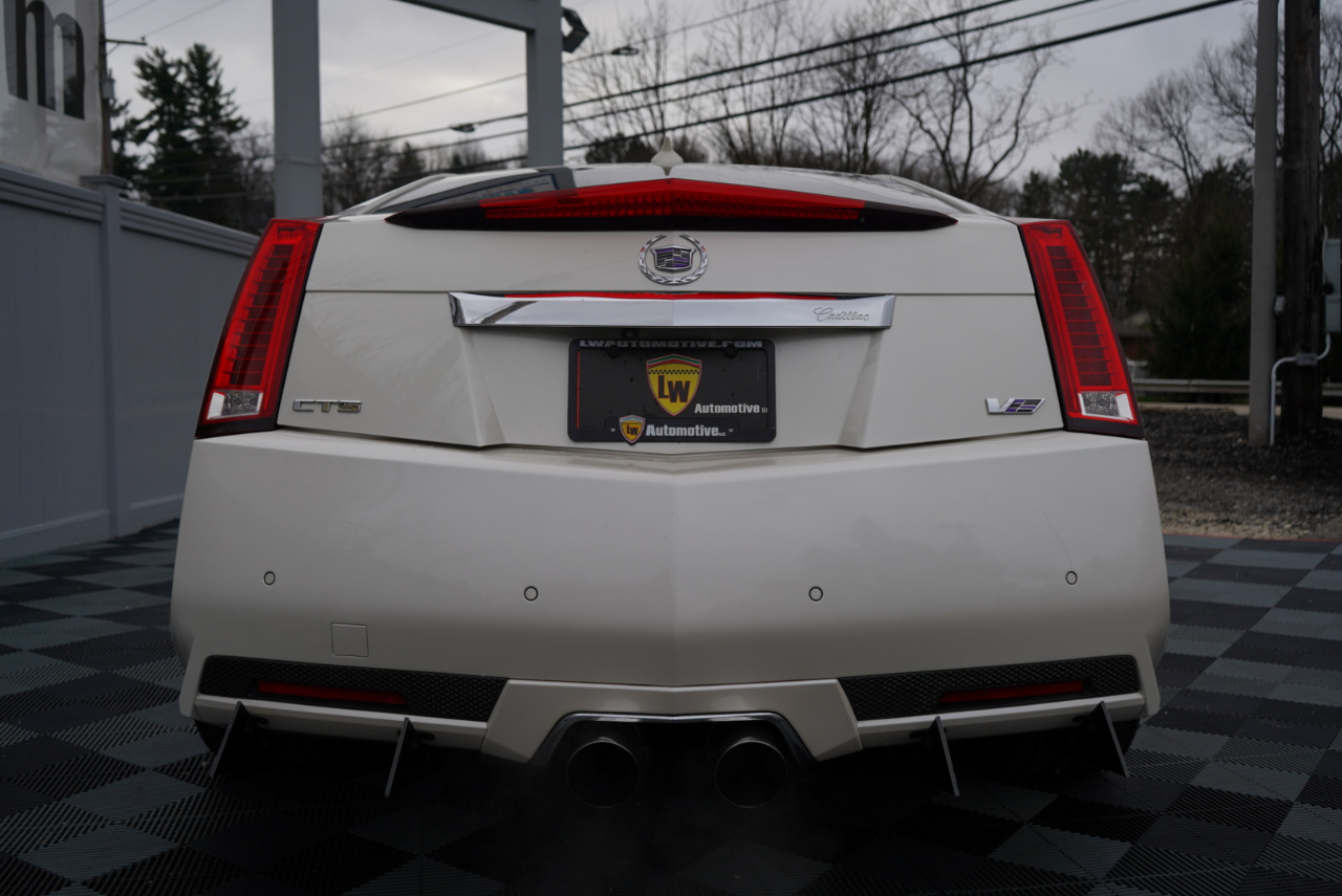 Cadillac CTS-V Coupe 2dr Cpe 2012