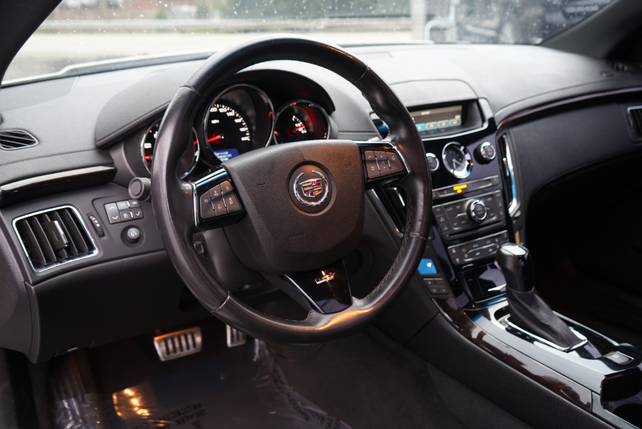 Cadillac CTS-V Coupe 2dr Cpe 2012