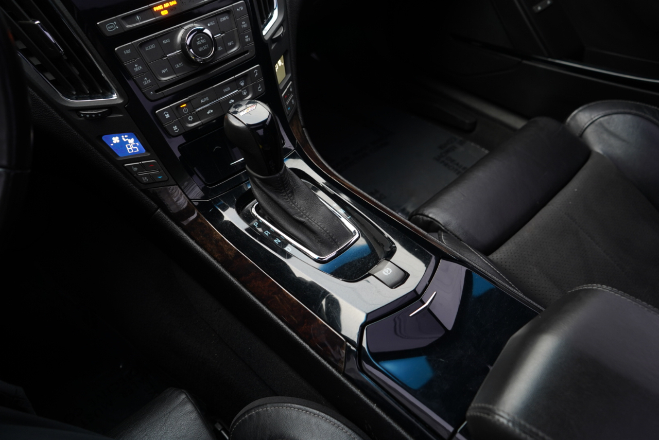 Cadillac CTS-V Coupe 2dr Cpe 2012