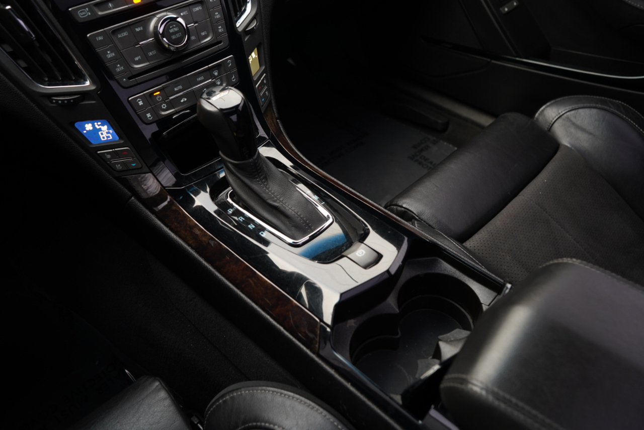 Cadillac CTS-V Coupe 2dr Cpe 2012