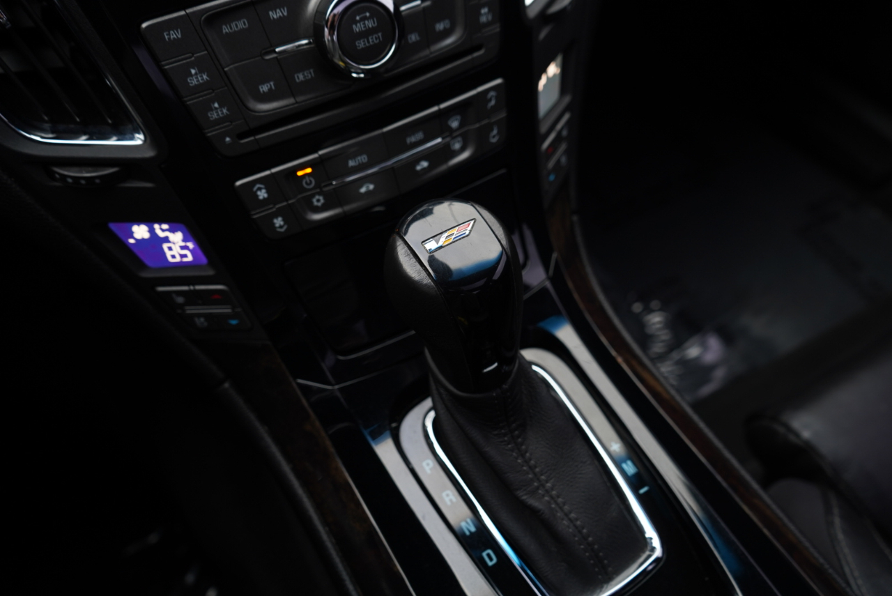 Cadillac CTS-V Coupe 2dr Cpe 2012