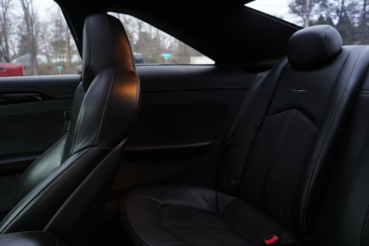 Cadillac CTS-V Coupe 2dr Cpe 2012