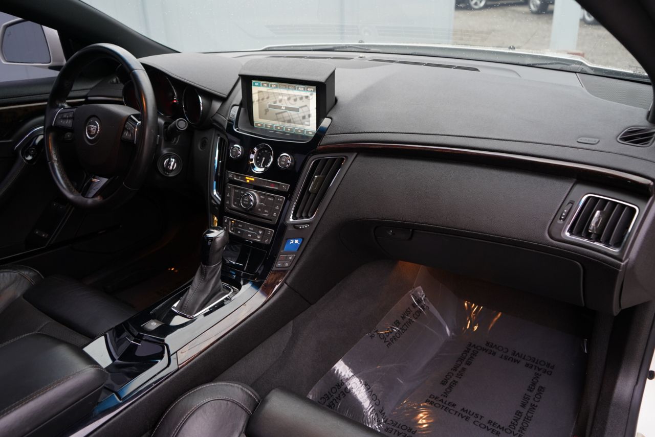 Cadillac CTS-V Coupe 2dr Cpe 2012