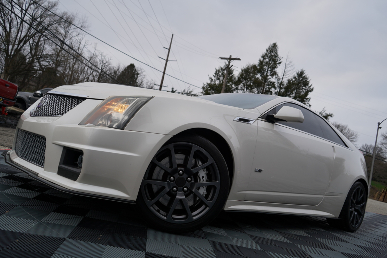 Cadillac CTS-V Coupe 2dr Cpe 2012