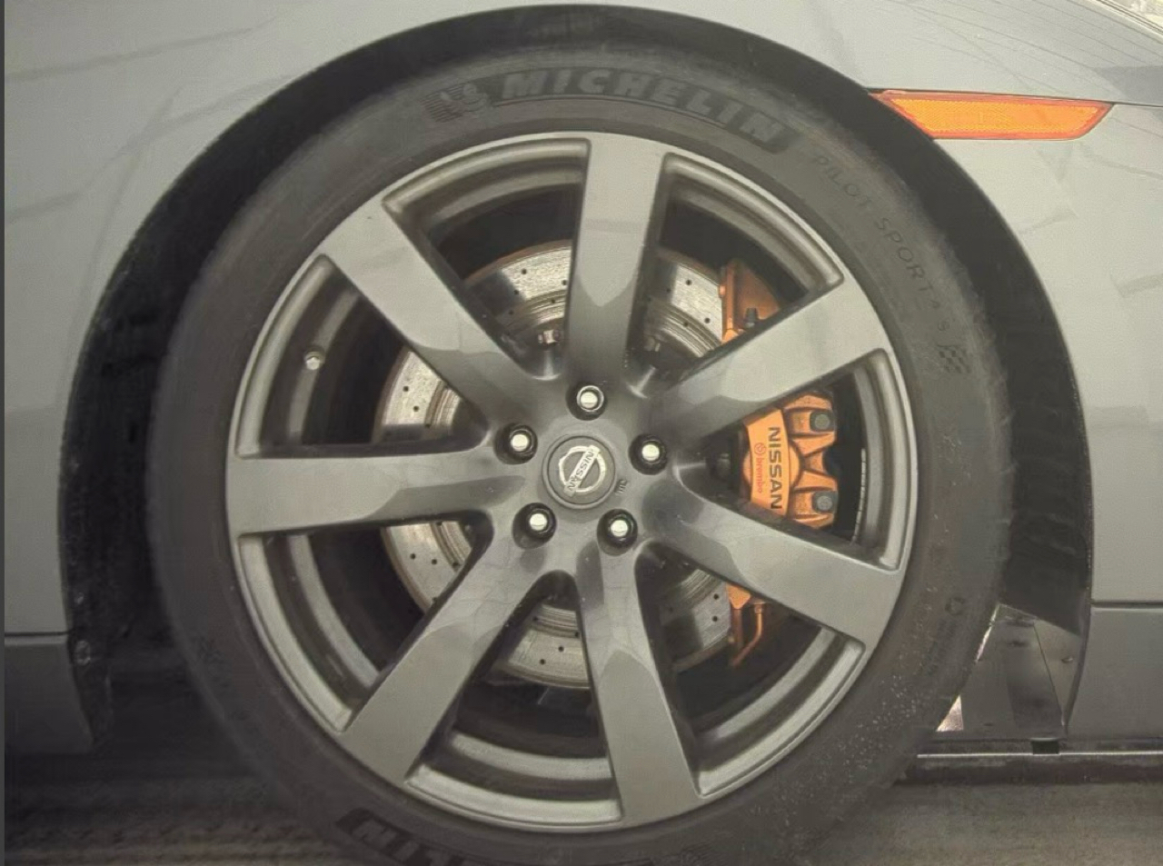 Nissan GT-R 2dr Cpe Premium 2010