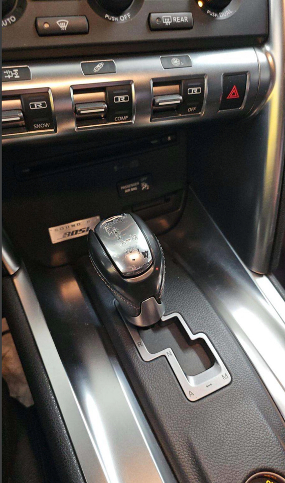 Nissan GT-R 2dr Cpe Premium 2010