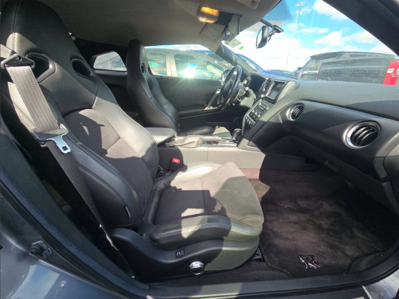 Nissan GT-R 2dr Cpe Premium 2010