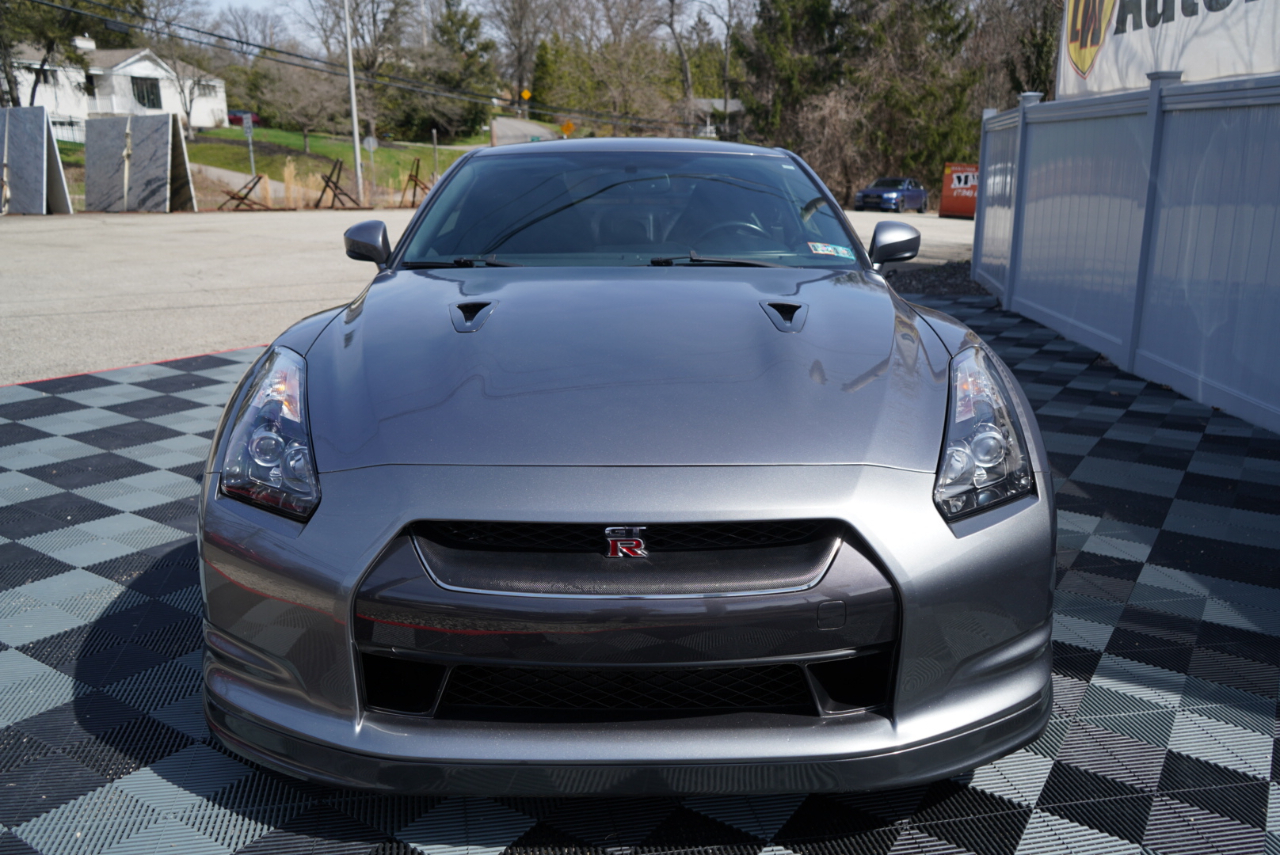 Nissan GT-R 2dr Cpe Premium 2010