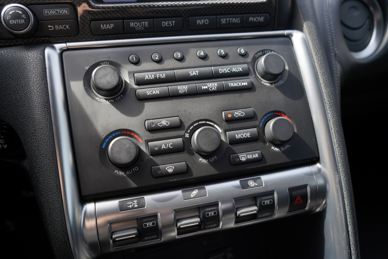 Nissan GT-R 2dr Cpe Premium 2010