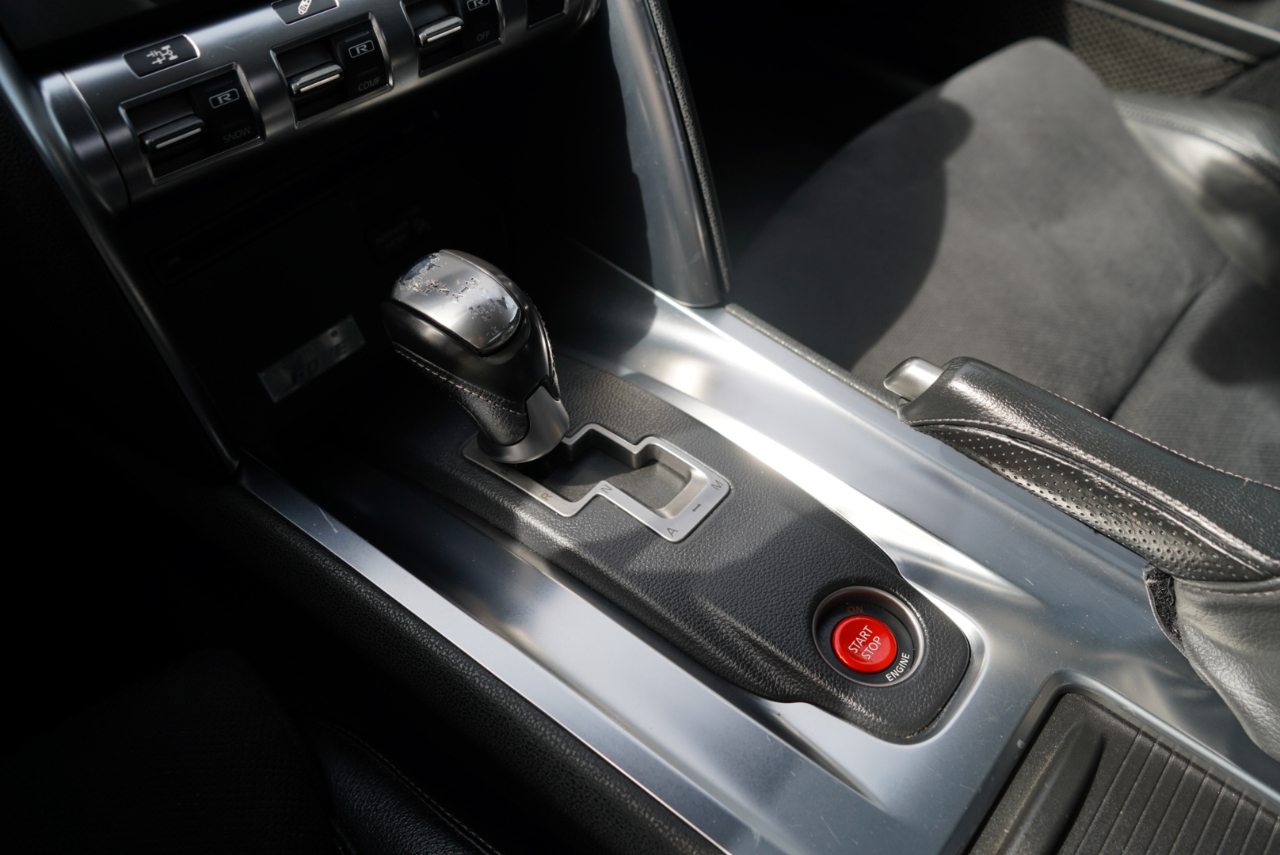 Nissan GT-R 2dr Cpe Premium 2010