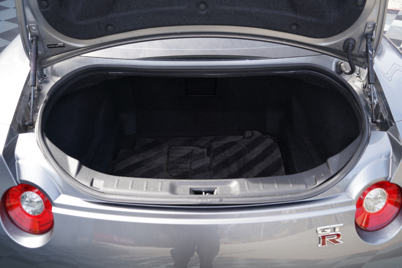 Nissan GT-R 2dr Cpe Premium 2010