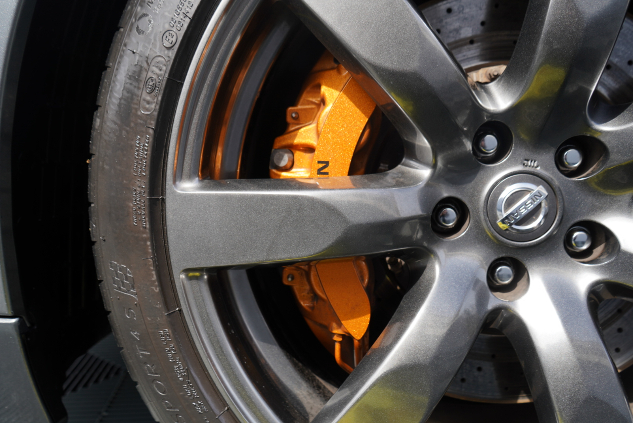 Nissan GT-R 2dr Cpe Premium 2010