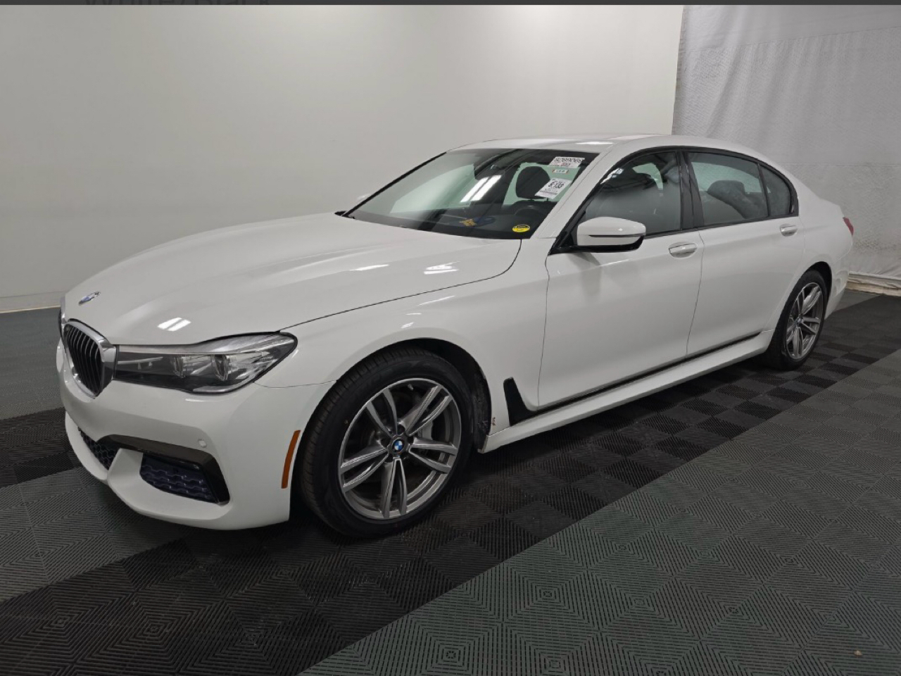BMW 7 Series 740i xDrive Sedan 2017