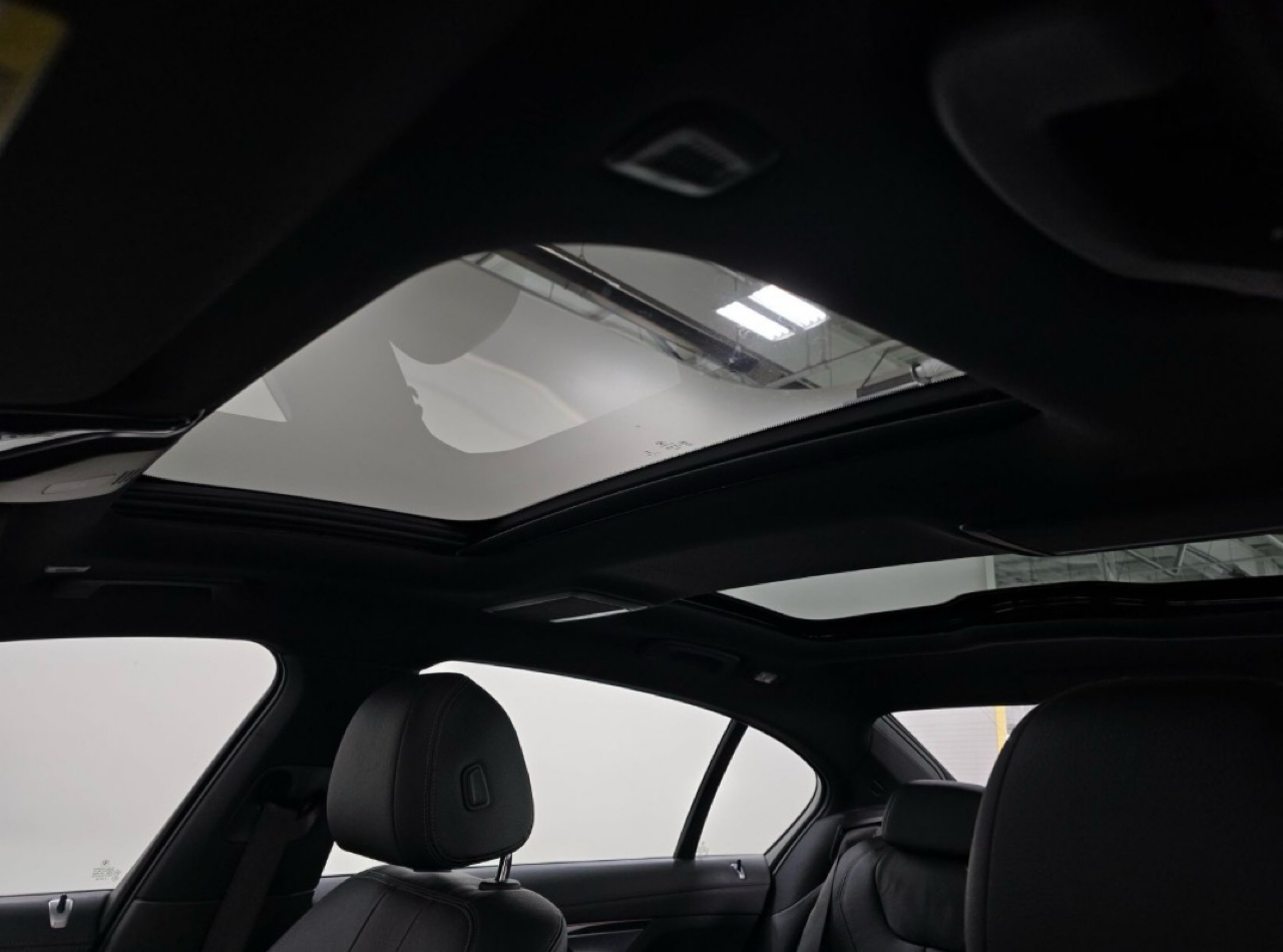 BMW 7 Series 740i xDrive Sedan 2017