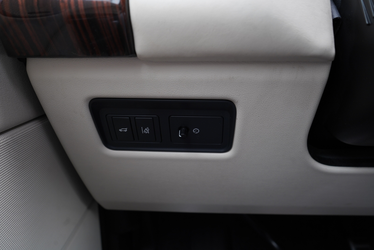 Land Rover Range Rover V8 Supercharged SWB 2017