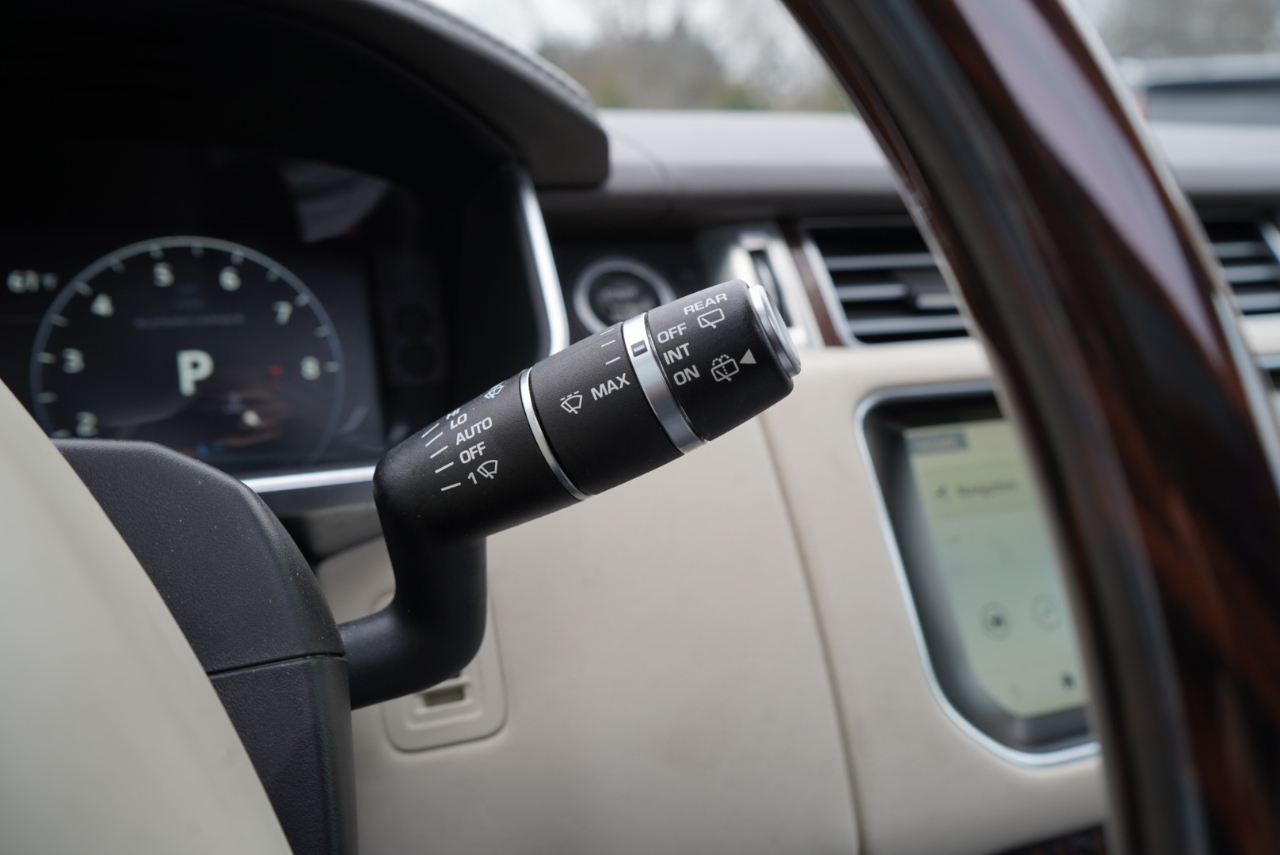 Land Rover Range Rover V8 Supercharged SWB 2017