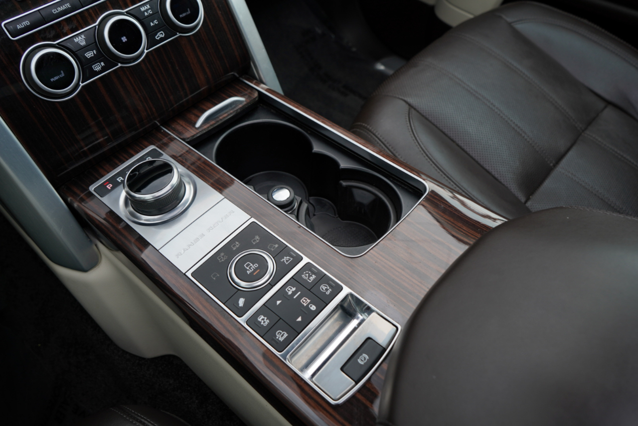 Land Rover Range Rover V8 Supercharged SWB 2017