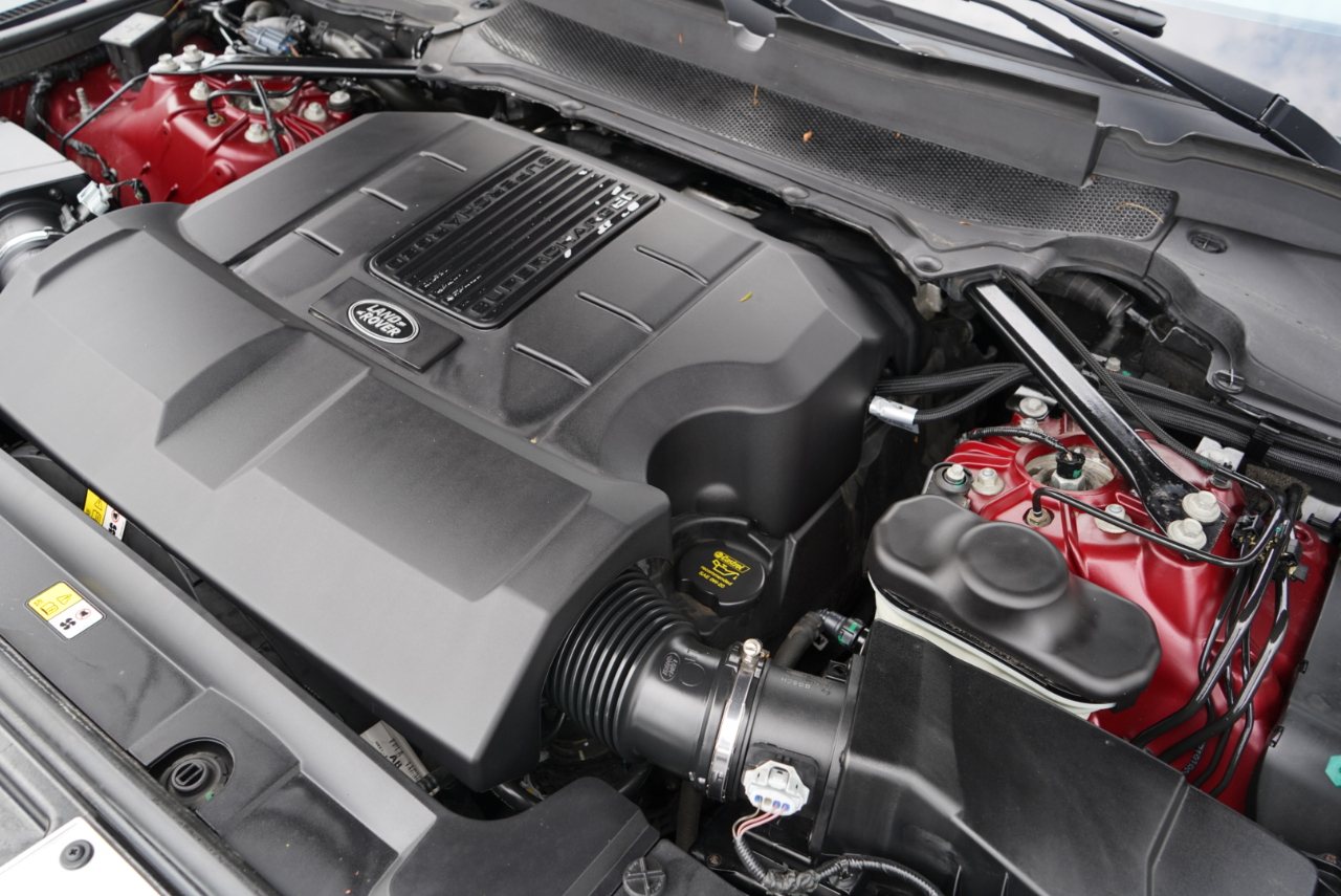 Land Rover Range Rover V8 Supercharged SWB 2017