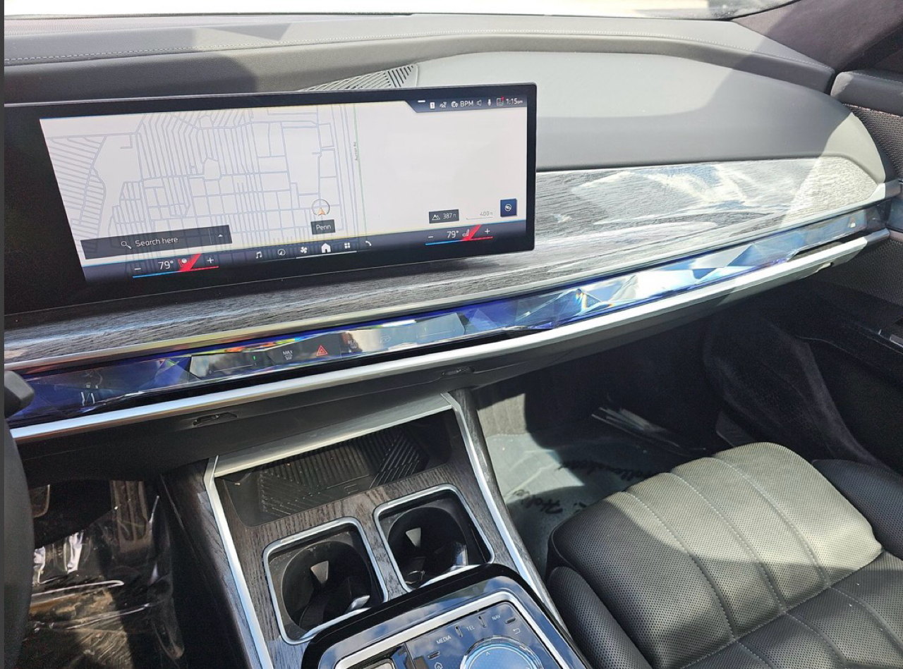 BMW 7 Series 760i xDrive Sedan 2023