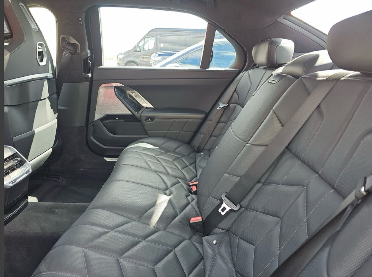 BMW 7 Series 760i xDrive Sedan 2023