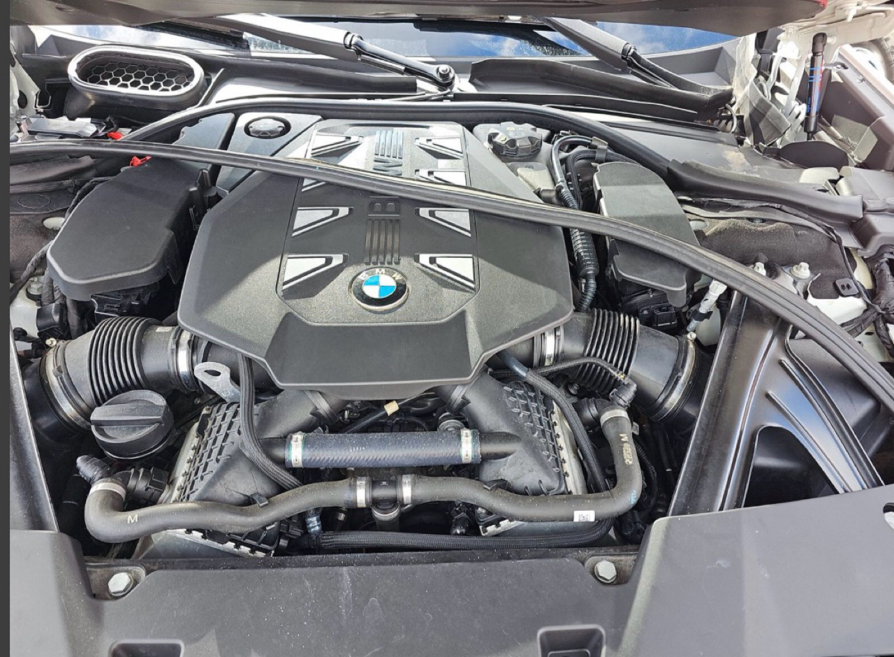 BMW 7 Series 760i xDrive Sedan 2023