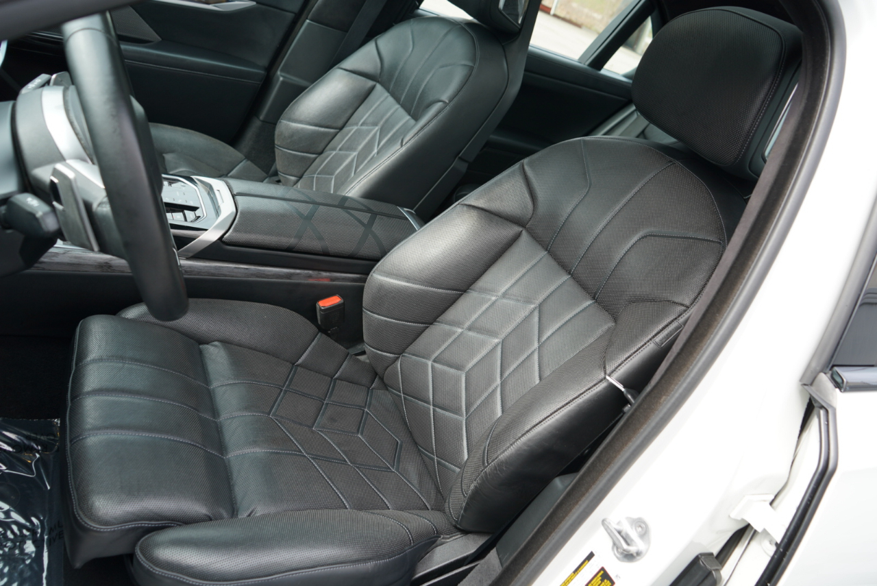 BMW 7 Series 760i xDrive Sedan 2023