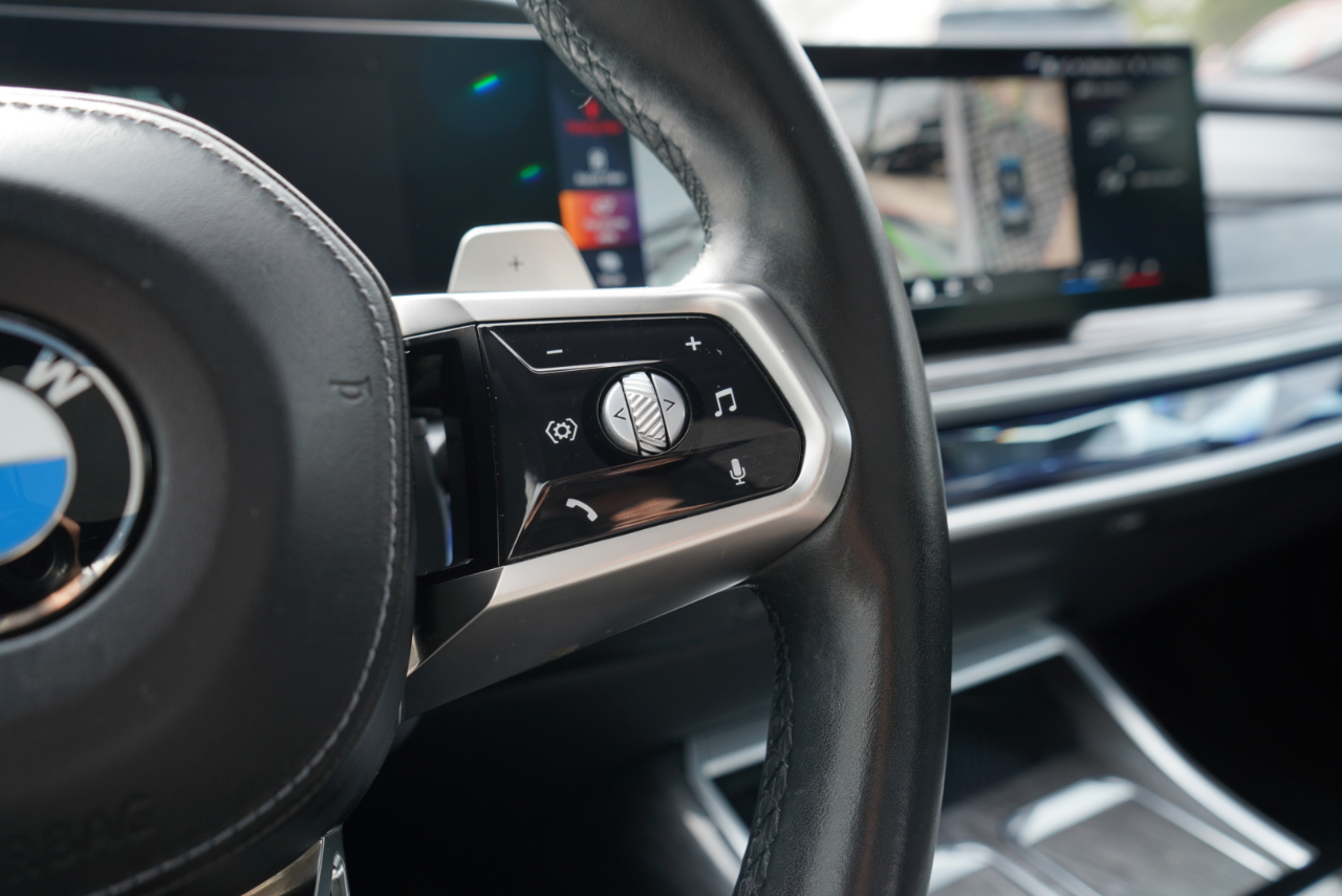 BMW 7 Series 760i xDrive Sedan 2023