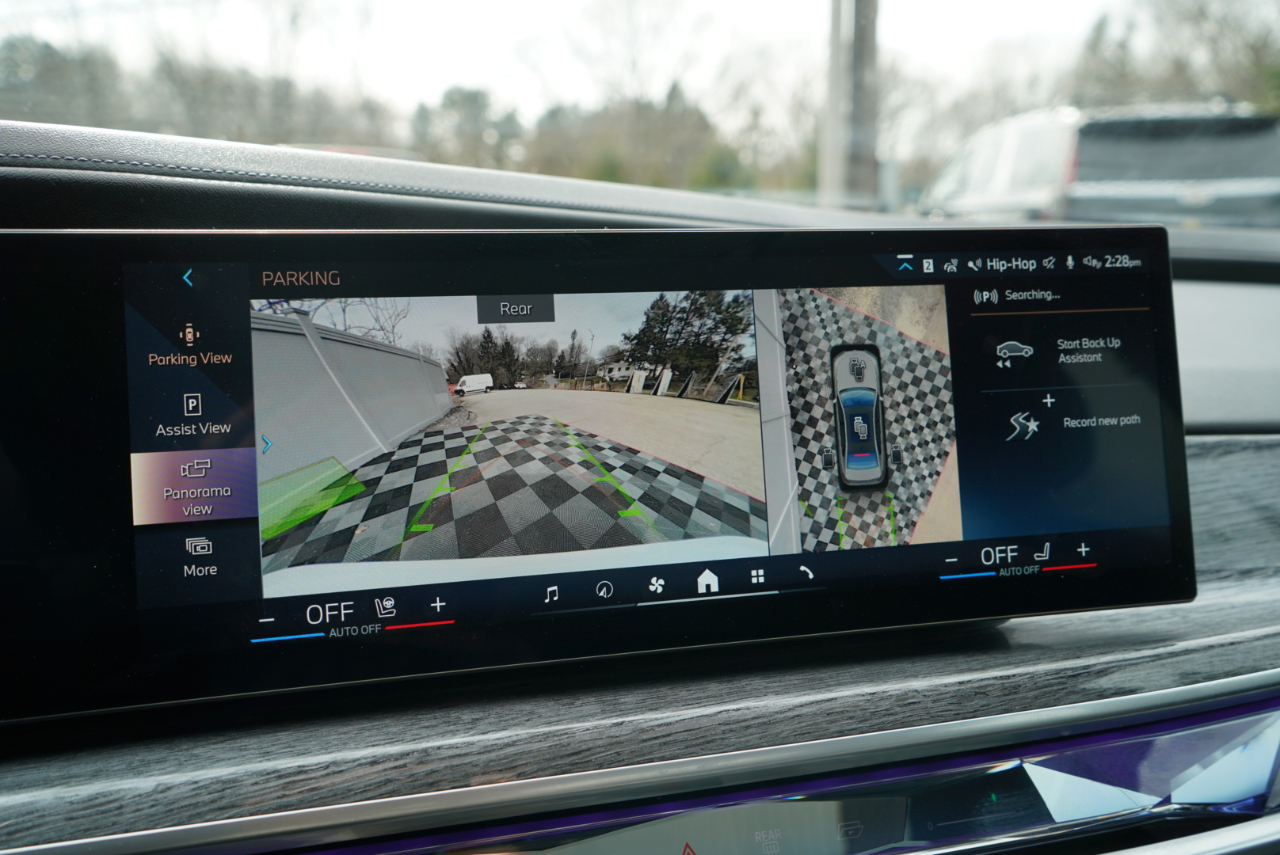 BMW 7 Series 760i xDrive Sedan 2023