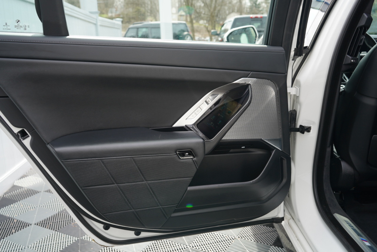 BMW 7 Series 760i xDrive Sedan 2023