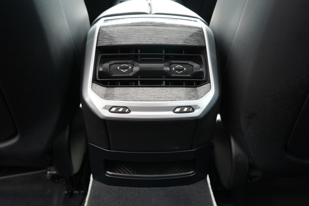 BMW 7 Series 760i xDrive Sedan 2023