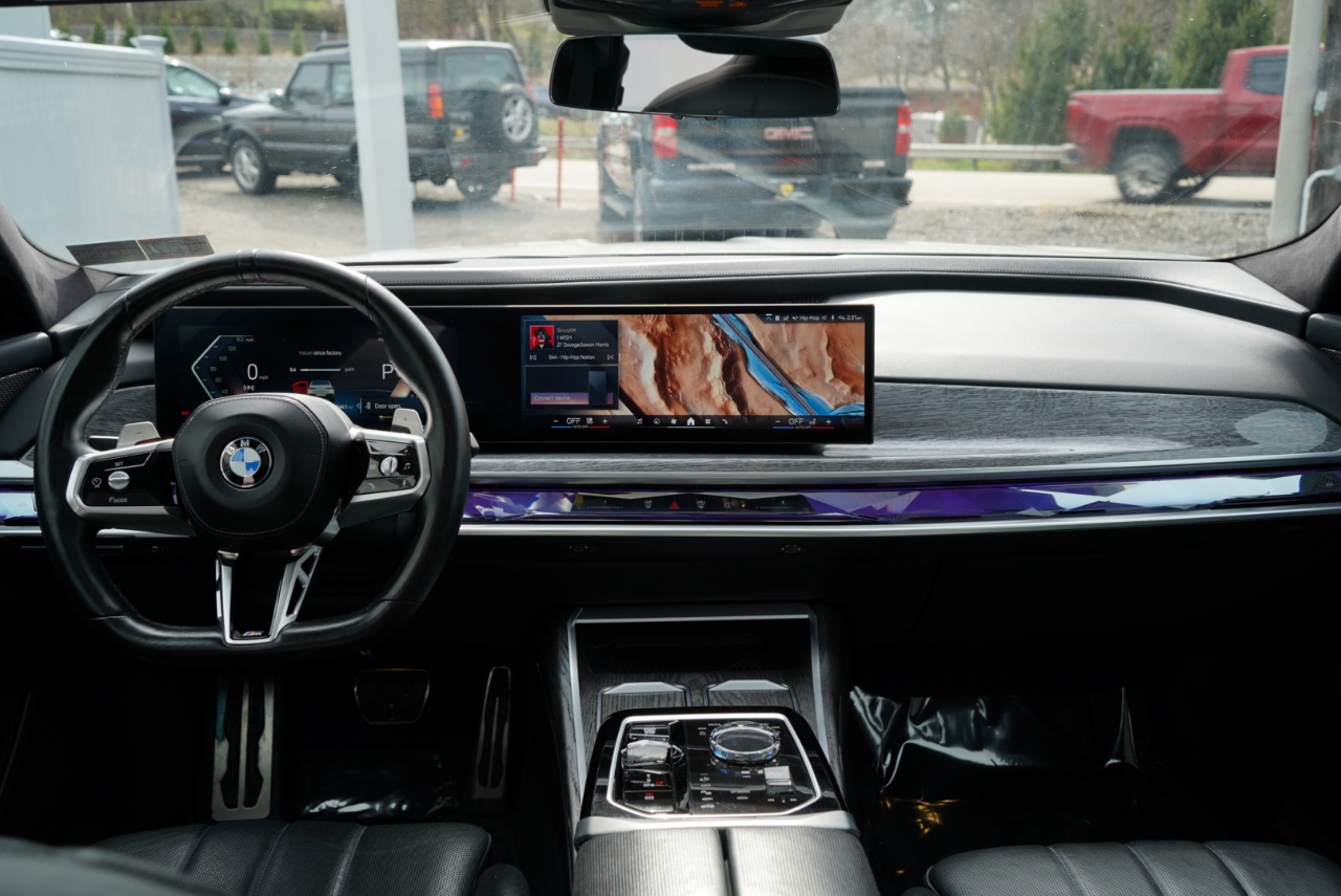 BMW 7 Series 760i xDrive Sedan 2023