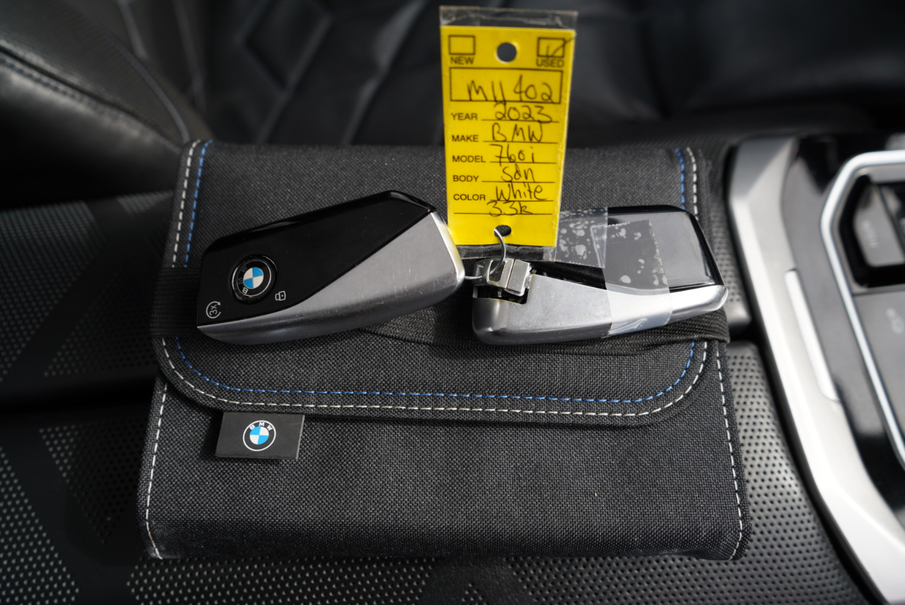 BMW 7 Series 760i xDrive Sedan 2023