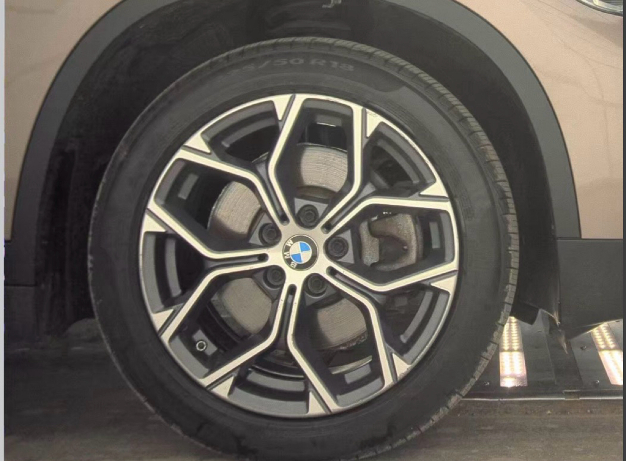 BMW X1 xDrive28i Sports Activity Vehicle 2020