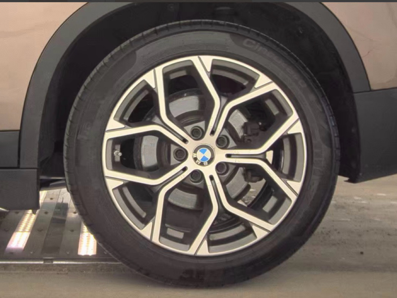 BMW X1 xDrive28i Sports Activity Vehicle 2020