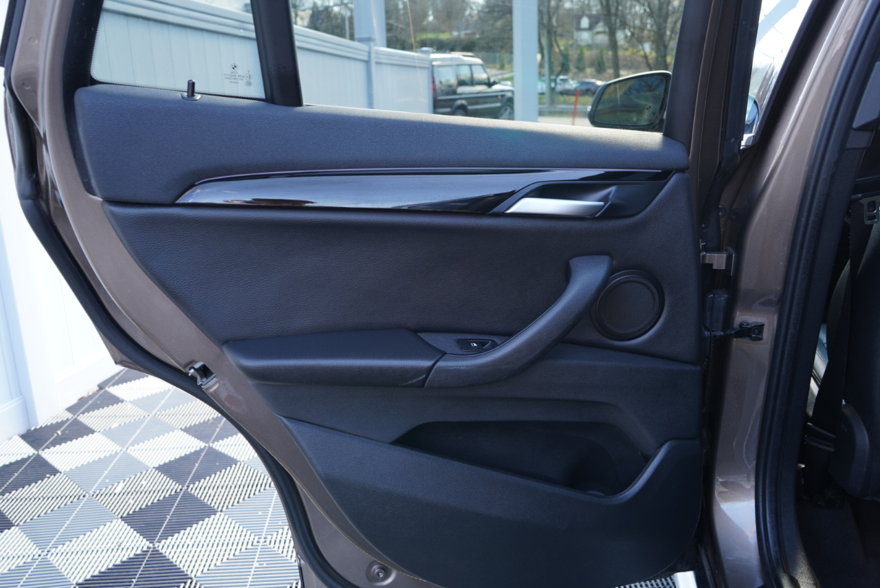 BMW X1 xDrive28i Sports Activity Vehicle 2020