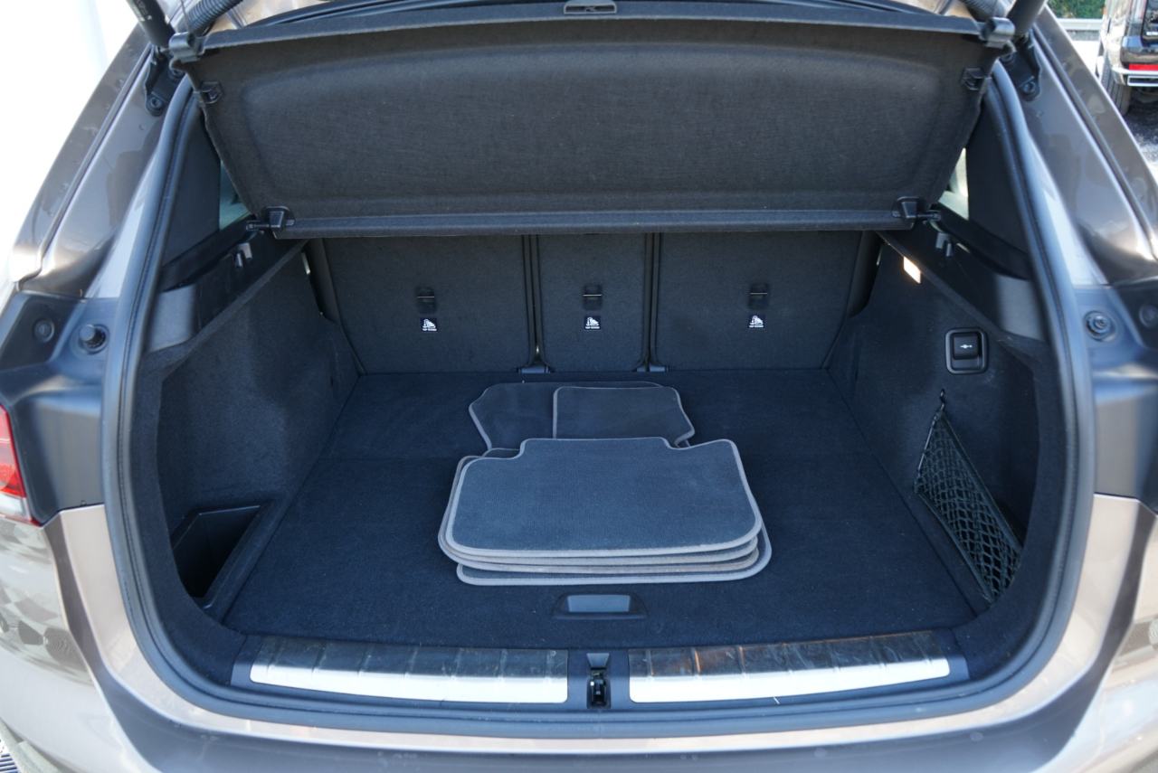 BMW X1 xDrive28i Sports Activity Vehicle 2020