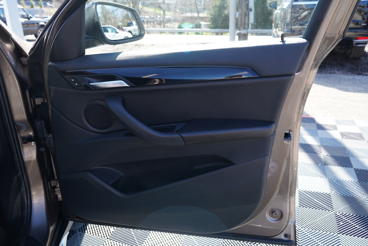 BMW X1 xDrive28i Sports Activity Vehicle 2020