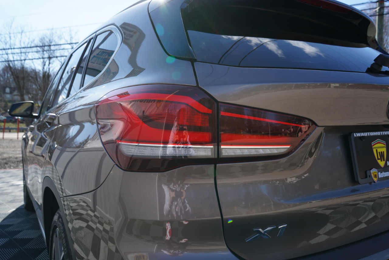 BMW X1 xDrive28i Sports Activity Vehicle 2020