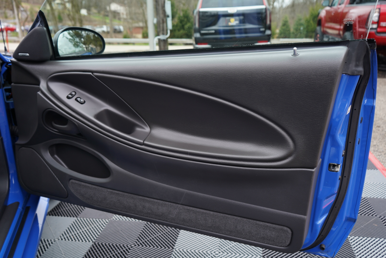 Ford Mustang Mach 1 2003