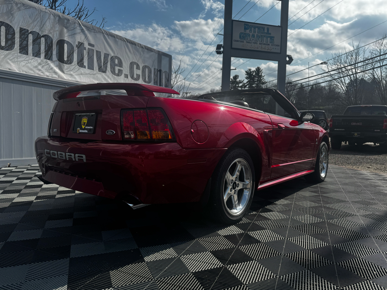 Ford Mustang 2dr Convertible SVT Cobra 2001